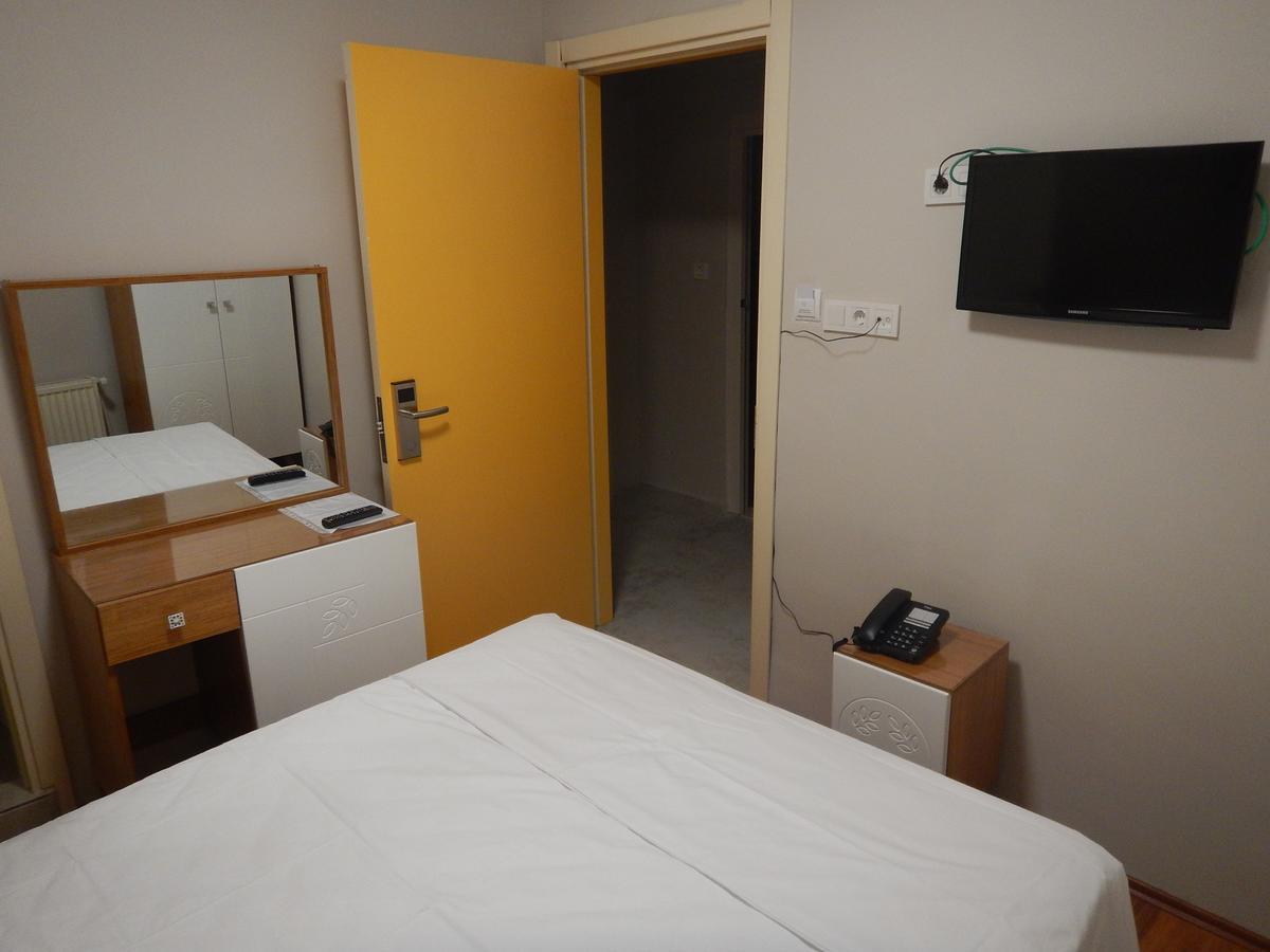 Ipek Hotel Balikesir Exterior photo